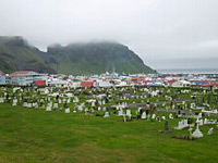 Mynd frá Vestmannaeyjakirkjugarði